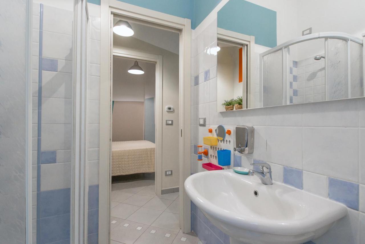 Babyaccommodation Family Sea & Box Pietra Ligure Exteriör bild